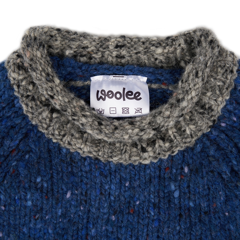 Kinder Wollpullover mit Tasche blau
